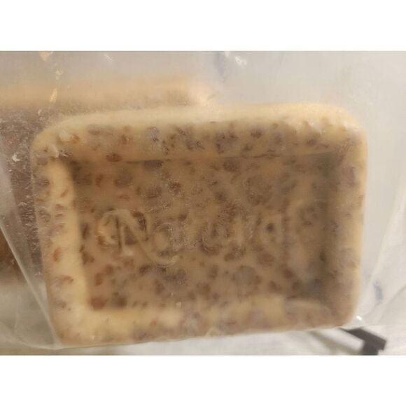 Handmade Natural Bars of soap Set of 4 - Picture 6 of 6